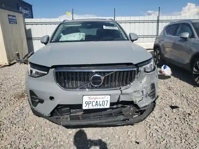 YV4L12UE3S2504316 2025 VOLVO XC40 PLUS-4