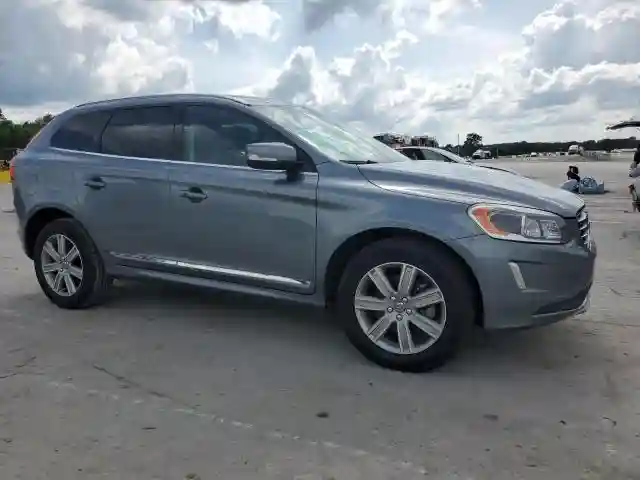 YV440MDUXH2015303 2017 VOLVO XC60-3