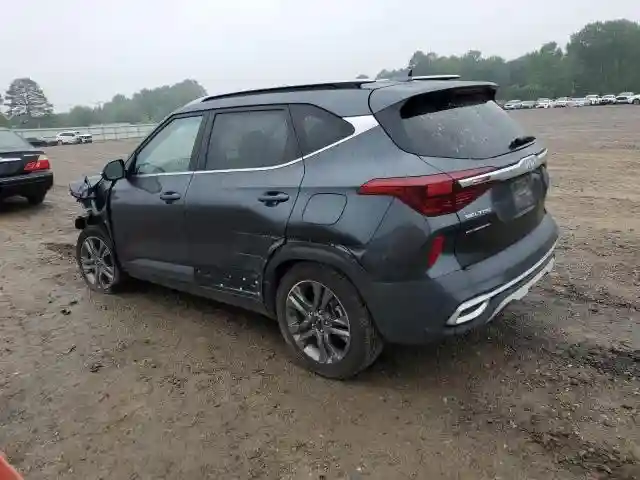 KNDEU2AA0N7285827 2022 KIA SELTOS-1