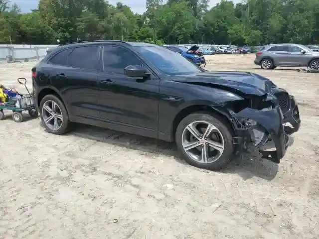 SADCL2FX7JA321392 2018 JAGUAR F-PACE-3
