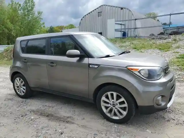 KNDJP3A50H7424566 2017 KIA SOUL-3