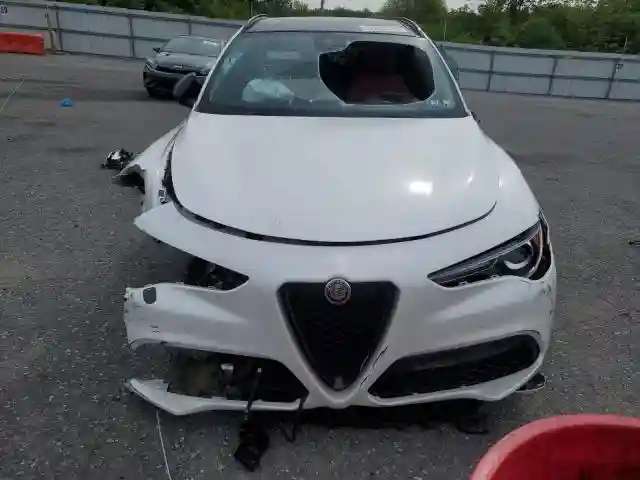 ZASPAKBN5M7D10827 2021 ALFA ROMEO STELVIO-4