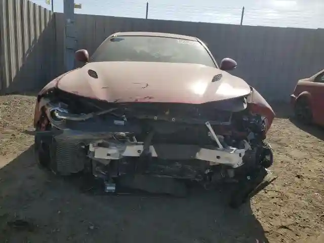 ZARFAEAV8J7581258 2018 ALFA ROMEO GIULIA-4