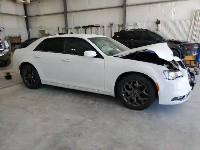 2C3CCAGG6GH234280 2016 CHRYSLER 300-3