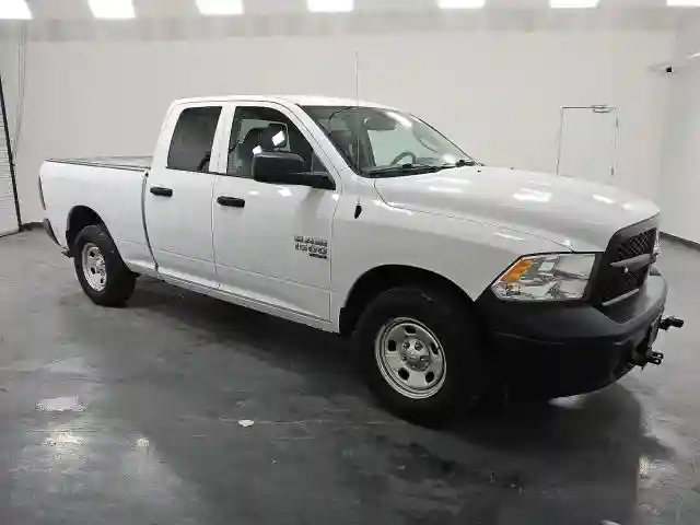 1C6RR7FGXKS708572 2019 RAM 1500-3