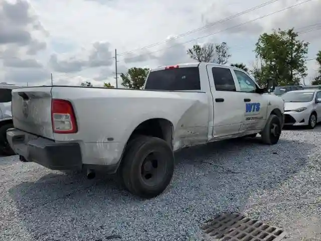 3C63RPGL0KG647077 2019 RAM 3500-2