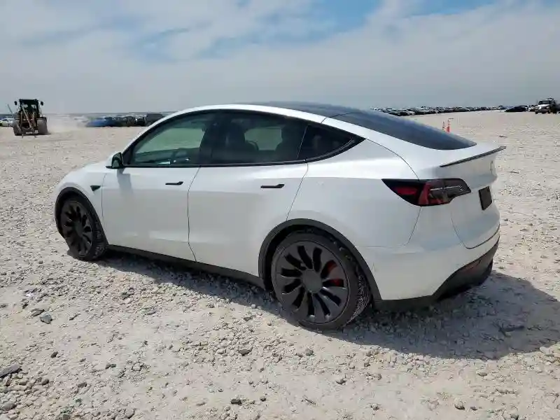 7SAYGDEF1NF438640 2022 TESLA MODEL Y-1