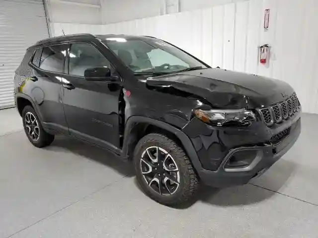 3C4NJDDN1RT137321 2024 JEEP COMPASS-3