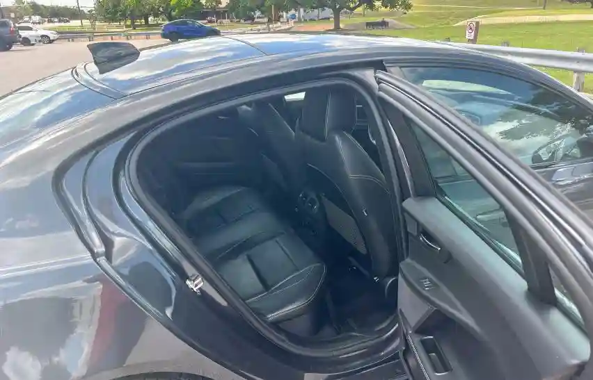 SAJAG4FV7KCP48855 2019 JAGUAR XE-5