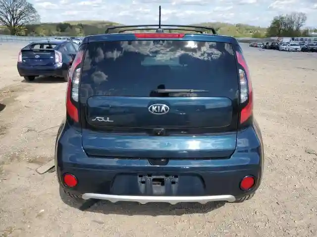 KNDJP3A53H7426070 2017 KIA SOUL-5