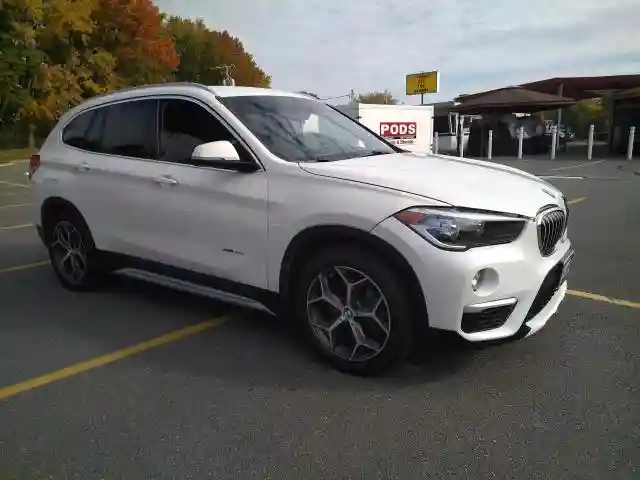 WBXHT3C3XGP880243 2016 BMW X1-0