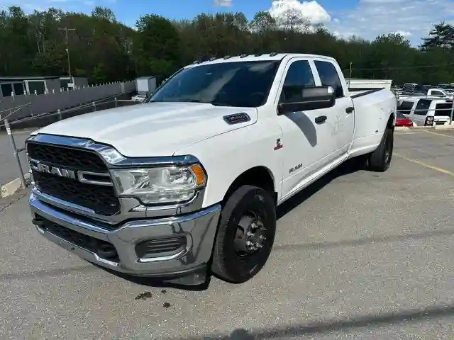 3C63RPGL7NG190837 2022 RAM 3500-0