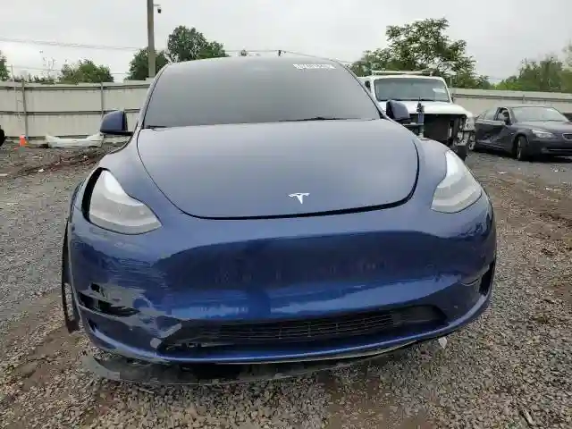 7SAYGDED8RF096074 2024 TESLA MODEL Y-4