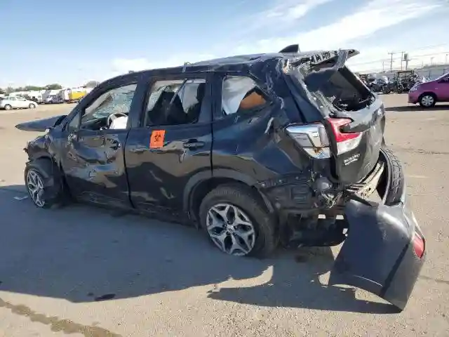 JF2SKAJC3MH532160 2021 SUBARU FORESTER-1