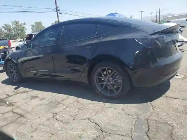 5YJ3E1EA1PF711126 2023 TESLA MODEL 3-1