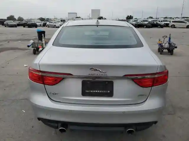SAJBD4BV3HCY40993 2017 JAGUAR XF-5