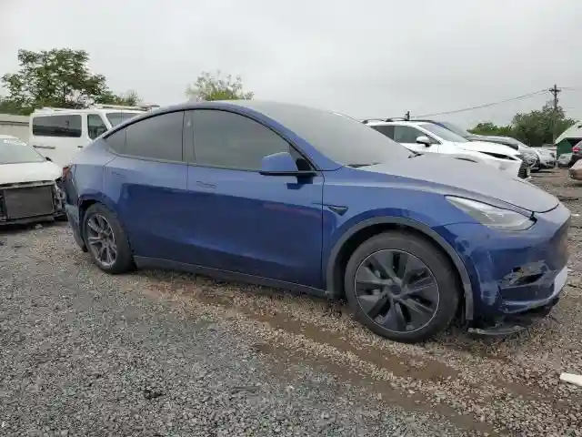 7SAYGDED8RF096074 2024 TESLA MODEL Y-3