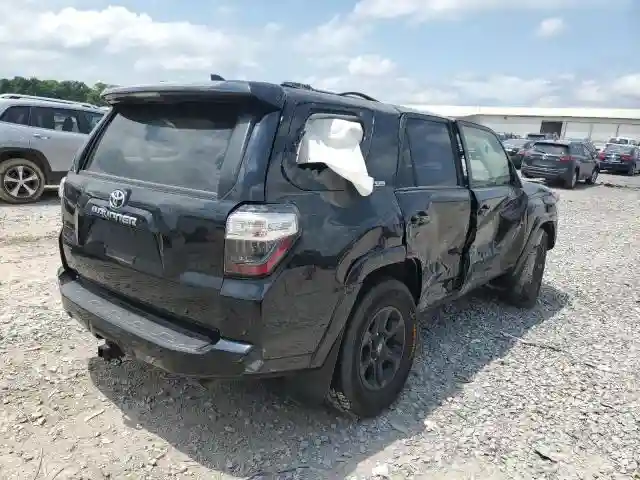 JTEEU5JR4N5260072 2022 TOYOTA 4RUNNER-2