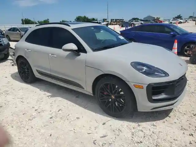 WP1AF2A56NLB31575 2022 PORSCHE MACAN-3