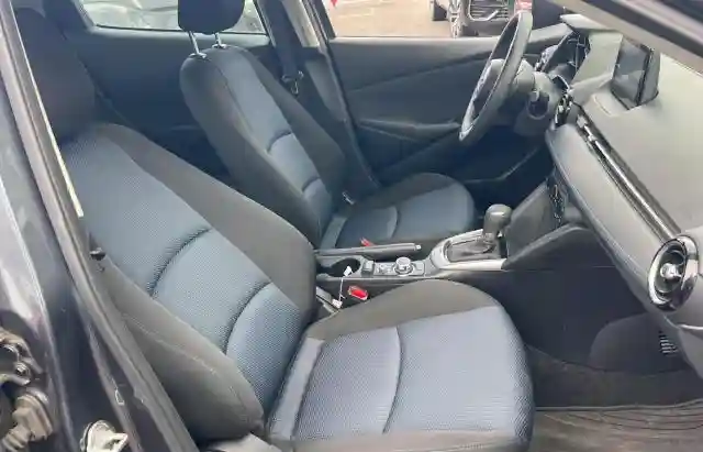 3MYDLBJV5LY713969 2020 TOYOTA YARIS-4