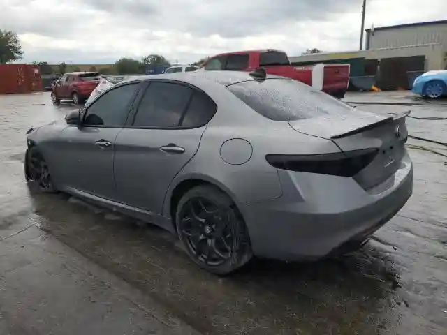 ZARFAMANXM7639885 2021 ALFA ROMEO GIULIA-1