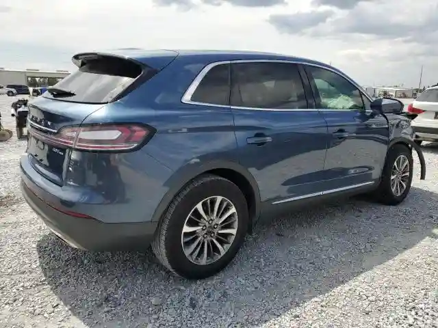 2LMPJ8K92KBL24090 2019 LINCOLN NAUTILUS-2