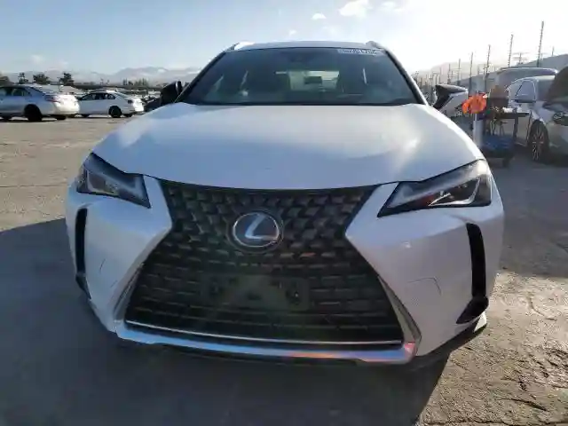 JTHY3JBH7K2004720 2019 LEXUS UX 200-4
