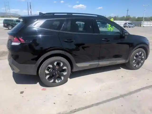 5XYK6CAF2PG002414 2023 KIA SPORTAGE X-2