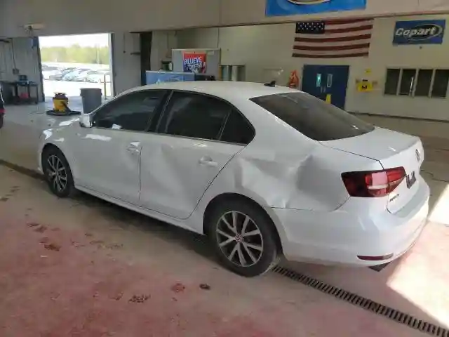 3VWDB7AJ4HM377058 2017 VOLKSWAGEN JETTA-1
