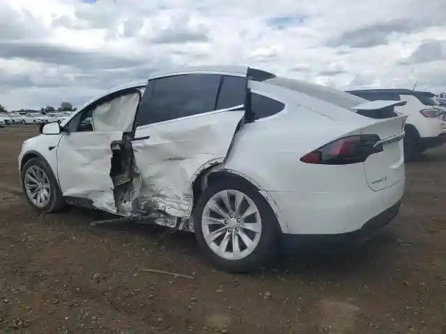 5YJXCDE26HF072583 2017 TESLA MODEL X-1