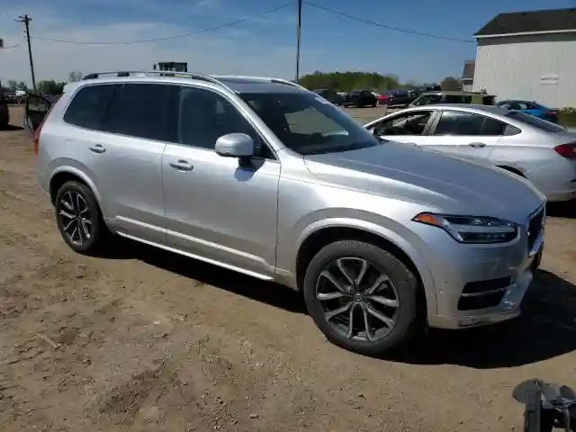YV4A22PK3H1109976 2017 VOLVO XC90-3
