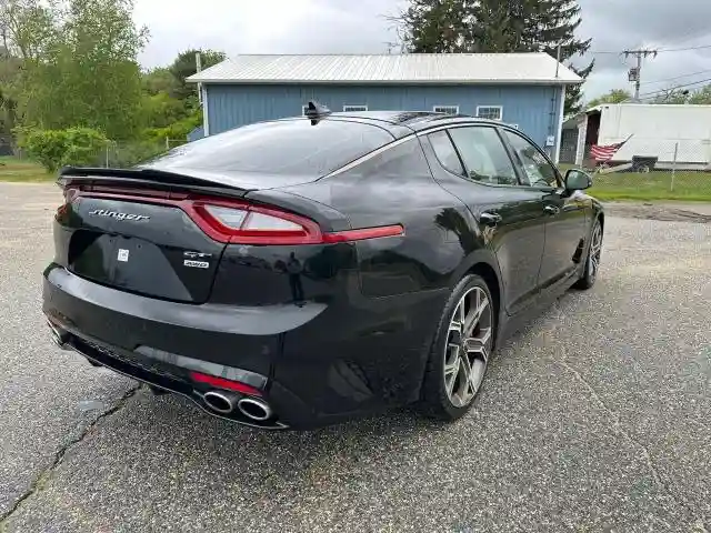 KNAE55LC1J6025365 2018 KIA STINGER-3