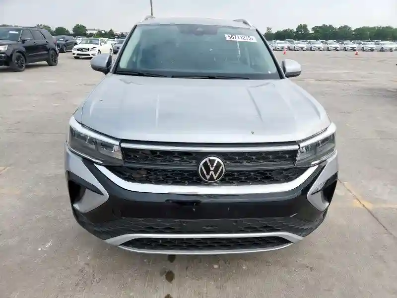 3VVSX7B23PM316898 2023 VOLKSWAGEN TAOS SE-4