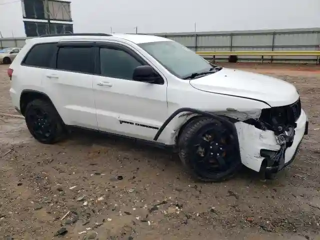 1C4RJFAG5KC566174 2019 JEEP GRAND CHEROKEE-3