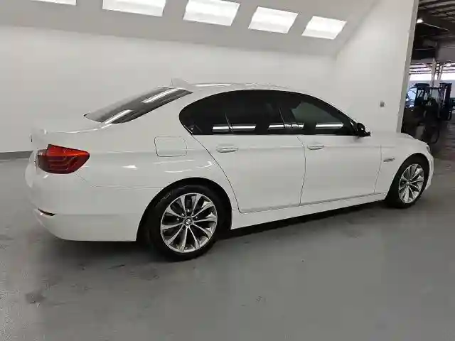 WBA5A5C54FD515170 2015 BMW 5 SERIES-2