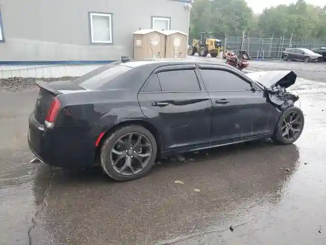 2C3CCABT2NH237355 2022 CHRYSLER 300-2