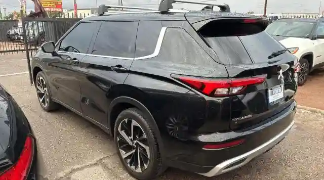 JA4J3VA88NZ040014 2022 MITSUBISHI OUTLANDER-2