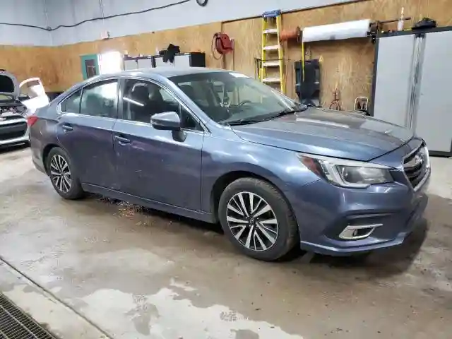 4S3BNAF67J3020600 2018 SUBARU LEGACY-3