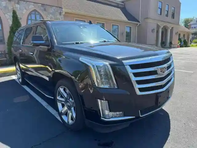 1GYS4HKJ8HR274470 2017 CADILLAC ESCALADE-3