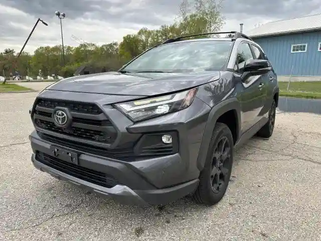 2T3S1RFV5NW269501 2022 TOYOTA RAV4-1