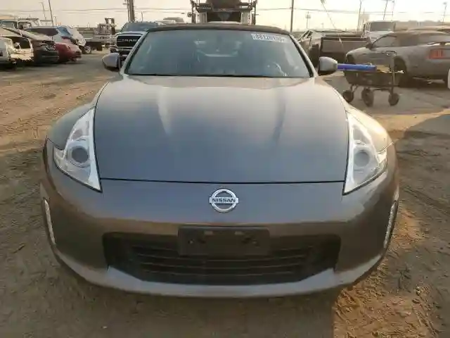 JN1AZ4FH5GM910098 2016 NISSAN 370Z-4