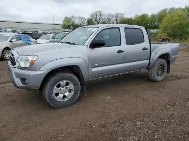 3TMLU4EN5FM174536 2015 TOYOTA TACOMA-0