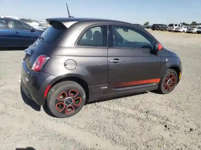 3C3CFFGE8FT709825 2015 FIAT 500-2