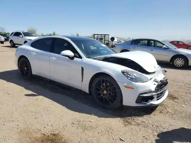 WP0AA2A73JL105480 2018 PORSCHE PANAMERA-3