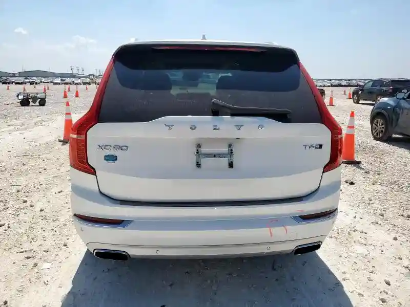 YV4A22PL2K1445165 2019 VOLVO XC90-5