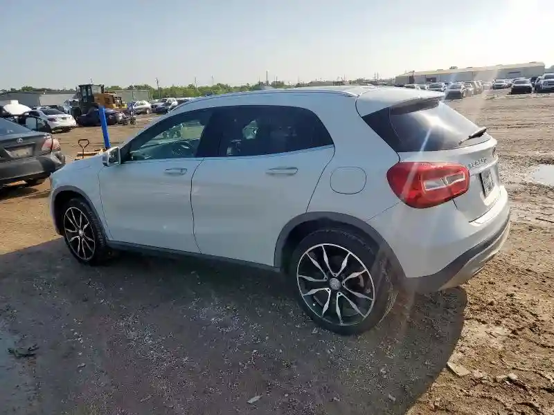 WDCTG4EB6GJ188998 2016 MERCEDES-BENZ GLA-CLASS-1