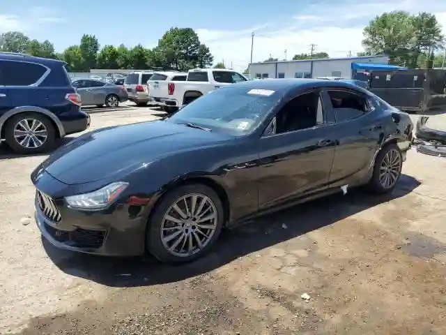ZAM57YTA0J1300472 2018 MASERATI ALL MODELS-0