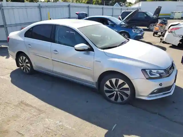 3VW637AJ5FM401838 2015 VOLKSWAGEN JETTA-3