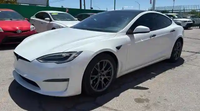 5YJSA1E64MF447124 2021 TESLA MODEL S-1