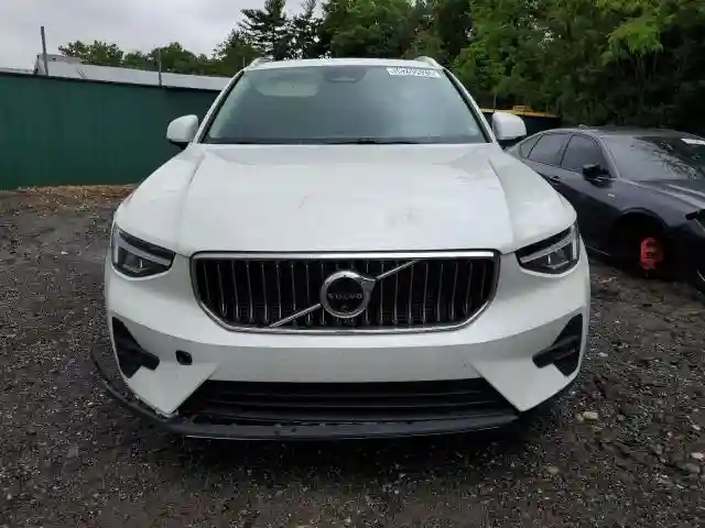 YV4L12UE3S2503506 2025 VOLVO XC40 PLUS-4
